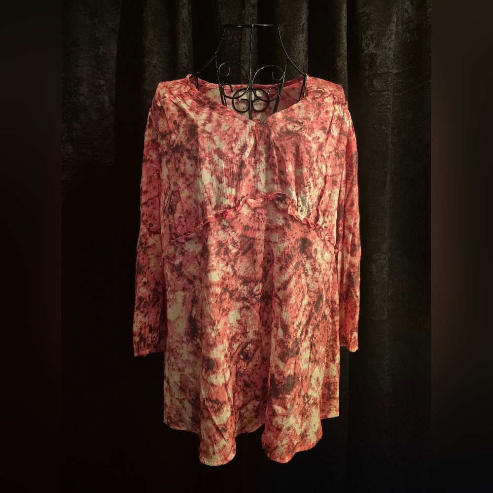 Women's Pink Patterned Top